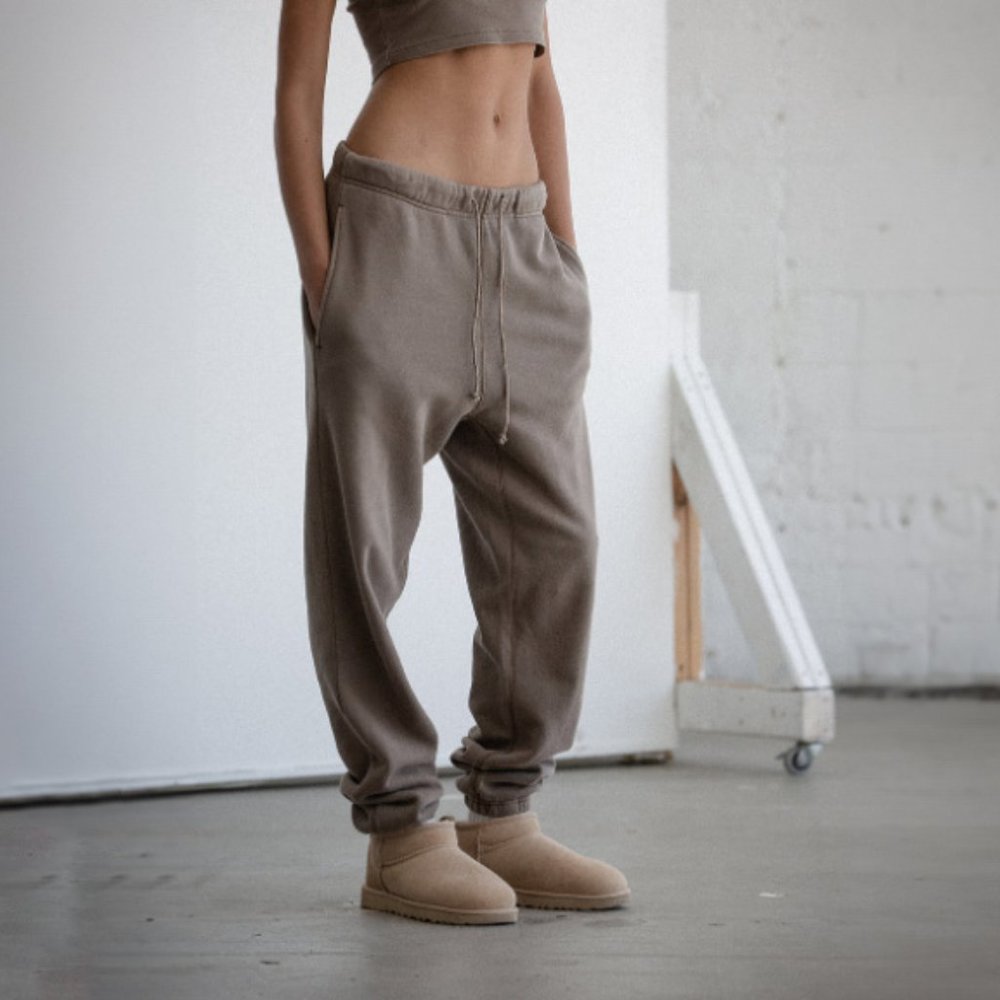 ELWOOD Core High Rise Sweatpants Vintage Brown Size Medium